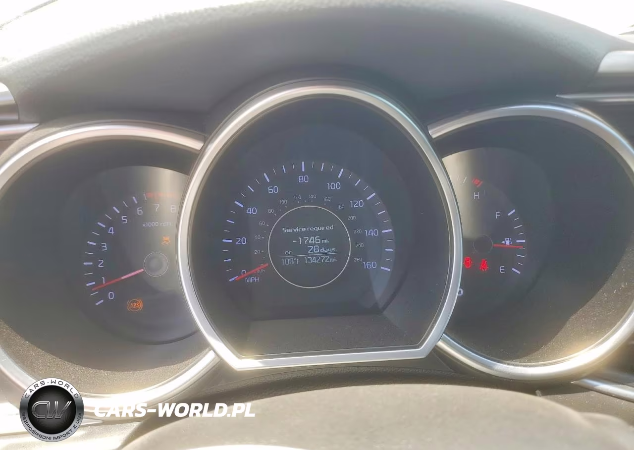 2015 Kia Optima Lx VIN:KNAGM4A74F5593344 - 9