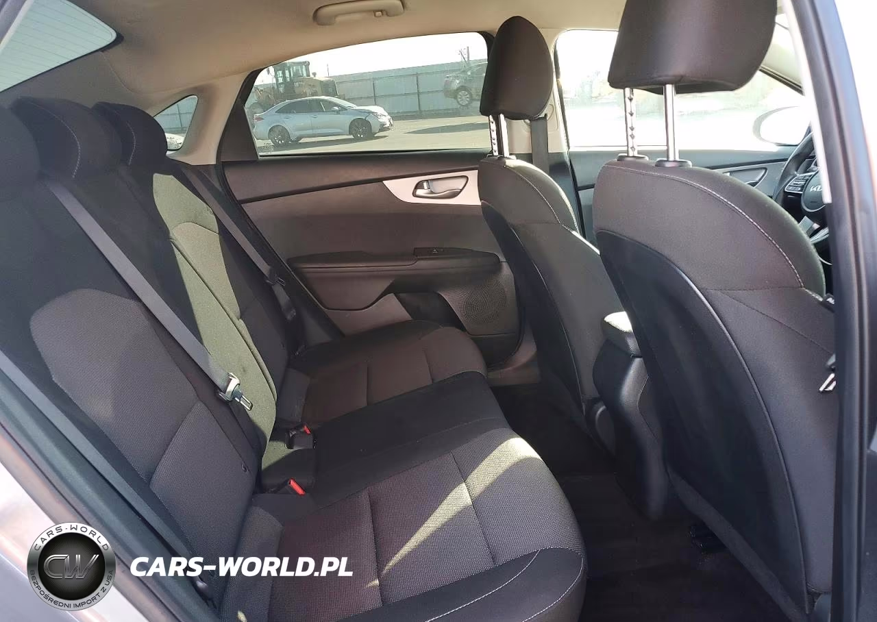 2024 Kia Forte Lxs VIN:3KPF24AD2RE794937 - 10