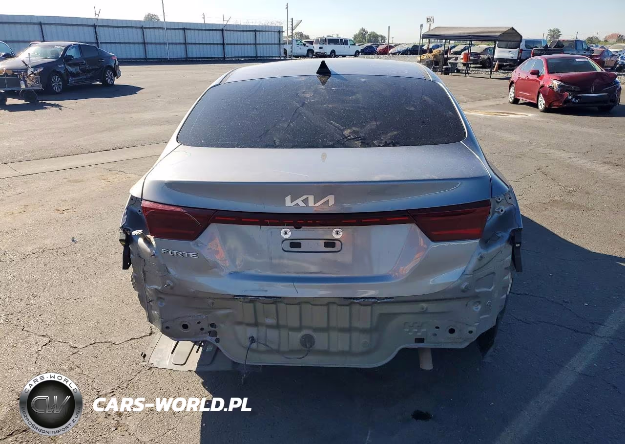 2024 Kia Forte Lxs VIN:3KPF24AD2RE794937 - 6