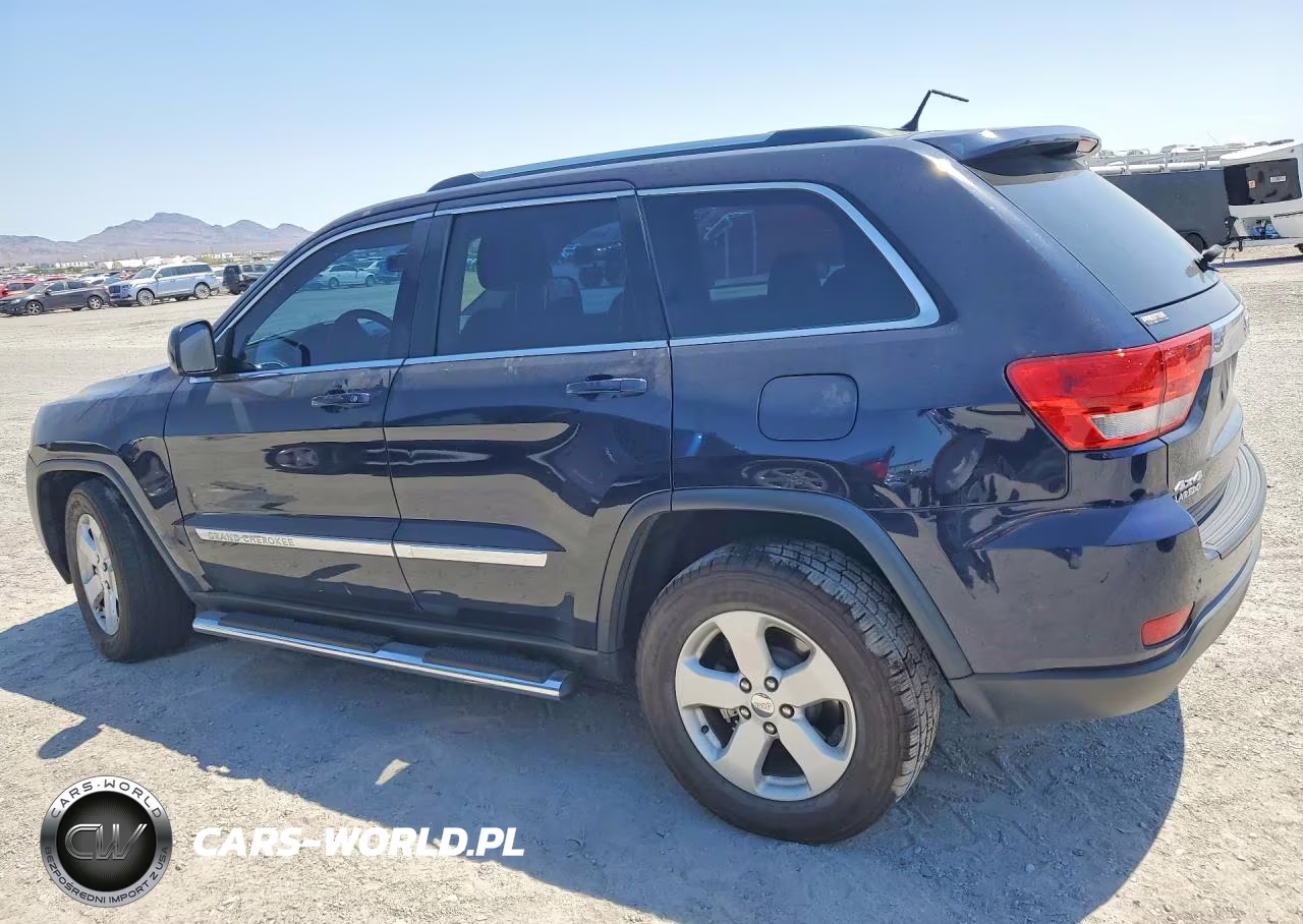 2013 Jeep Grand Cherokee Laredo VIN:1C4RJFAG2DC548184 - 2