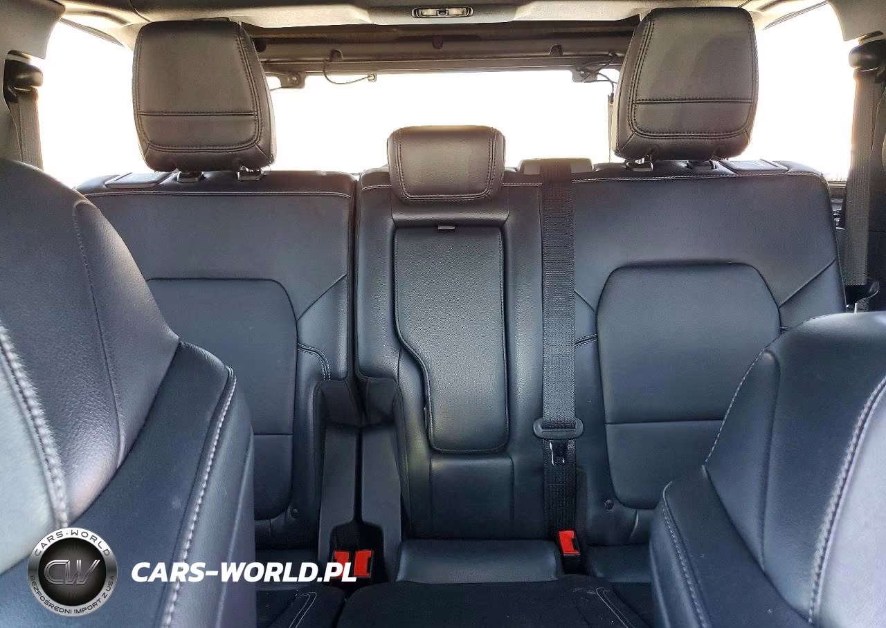 2021 Ford Bronco First Edition VIN:1FMEE5EP7MLA42031 - 10