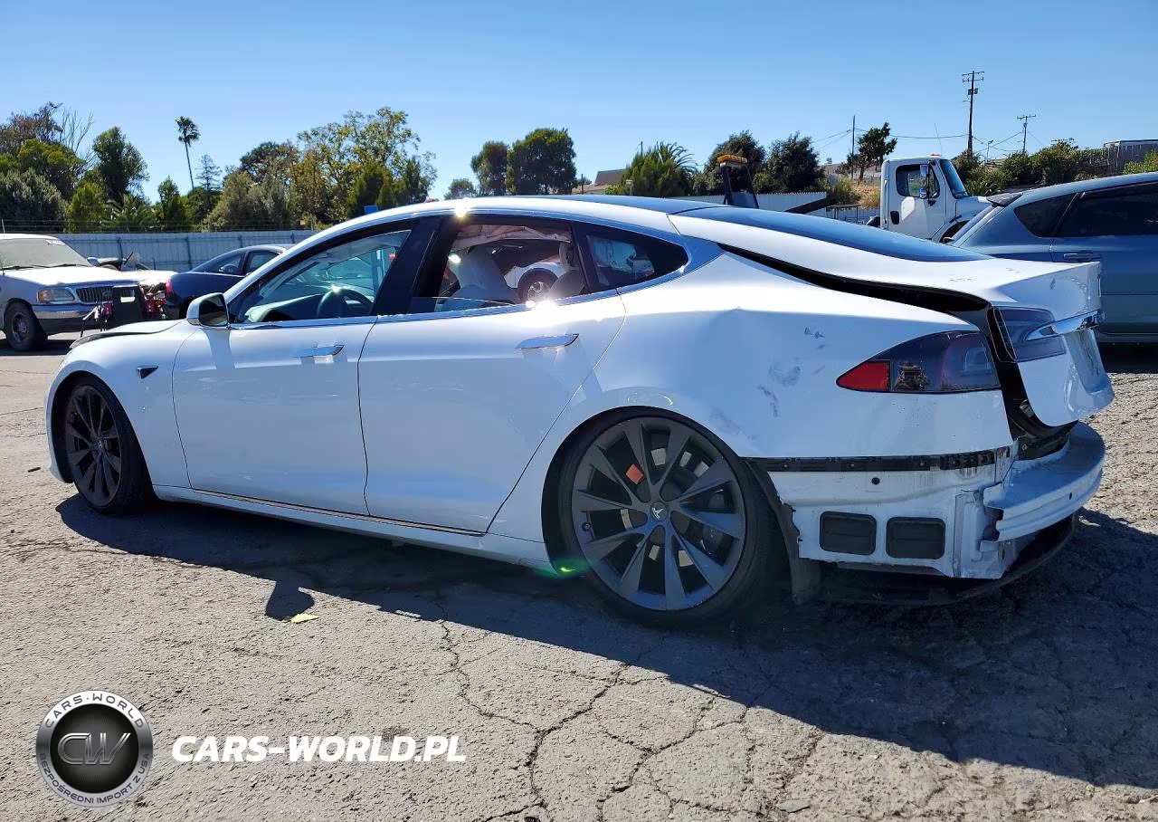 2020 Tesla Model S VIN:5YJSA1E27LF415814 - 2