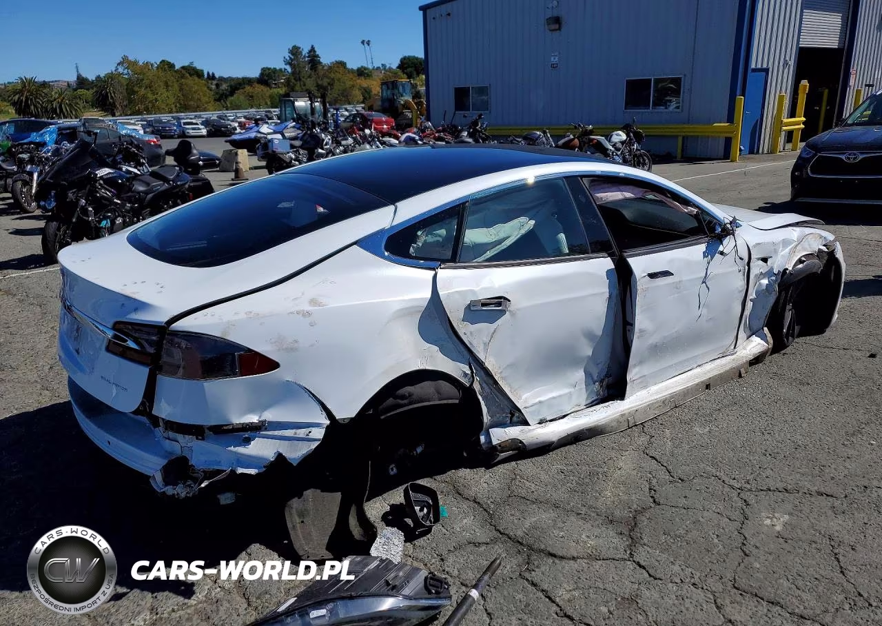 2020 Tesla Model S VIN:5YJSA1E27LF415814 - 3