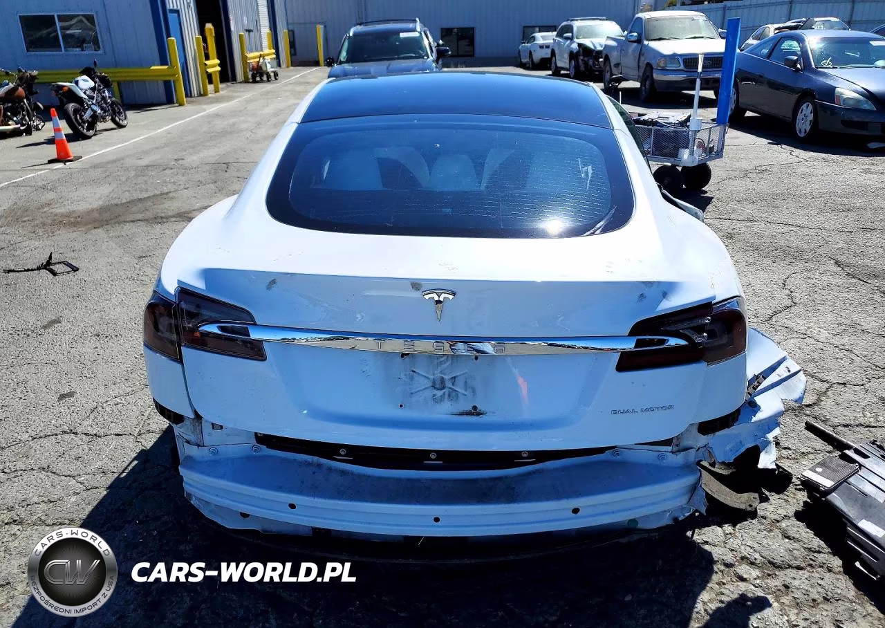 2020 Tesla Model S VIN:5YJSA1E27LF415814 - 6