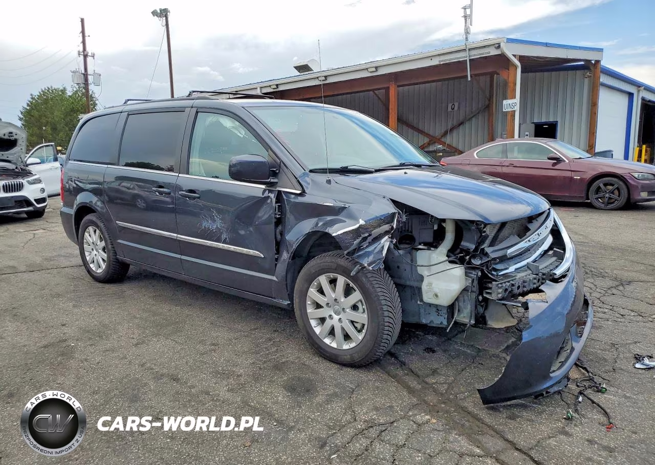 2014 Chrysler Town & Country Touring VIN:2C4RC1BG5ER398804 - 4