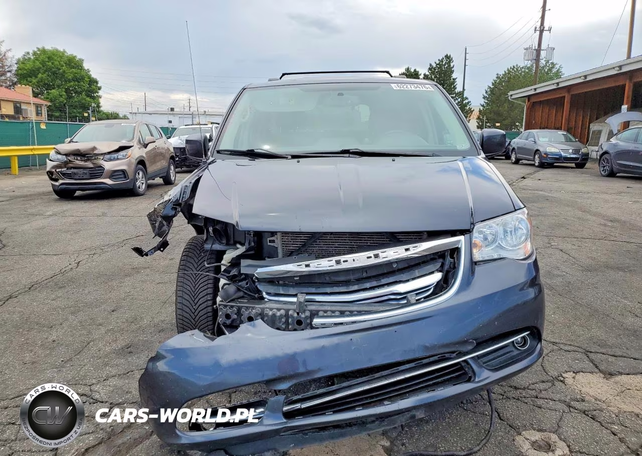 2014 Chrysler Town & Country Touring VIN:2C4RC1BG5ER398804 - 5