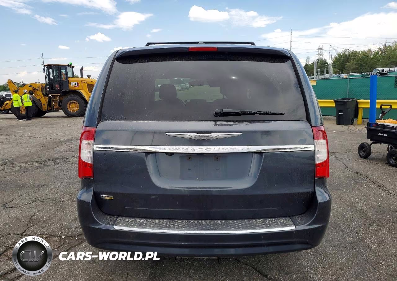 2014 Chrysler Town & Country Touring VIN:2C4RC1BG5ER398804 - 6