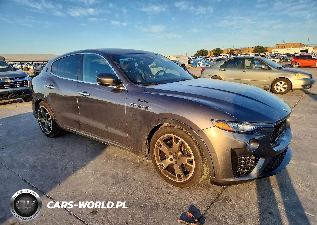 2023 Maserati Levante Modena VIN:ZN661YUM3PX418605 - 4