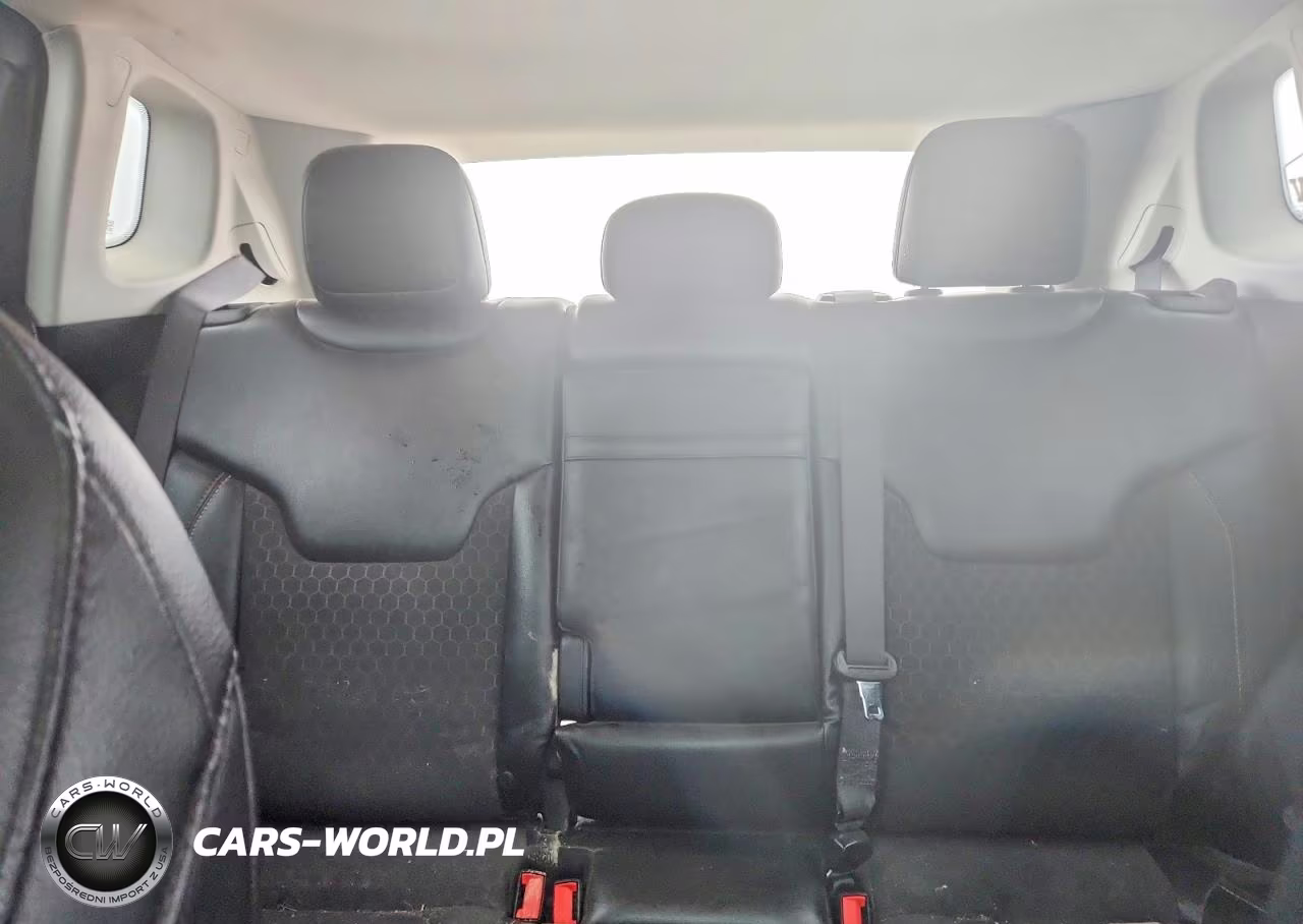 2019 Jeep Compass Latitude VIN:3C4NJDBBXKT592635 - 10