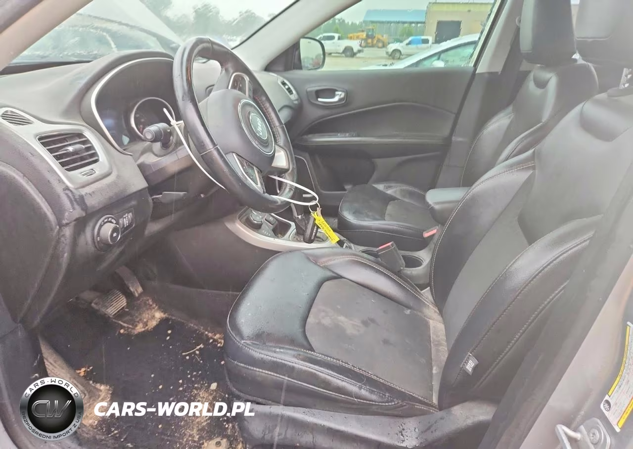 2019 Jeep Compass Latitude VIN:3C4NJDBBXKT592635 - 7