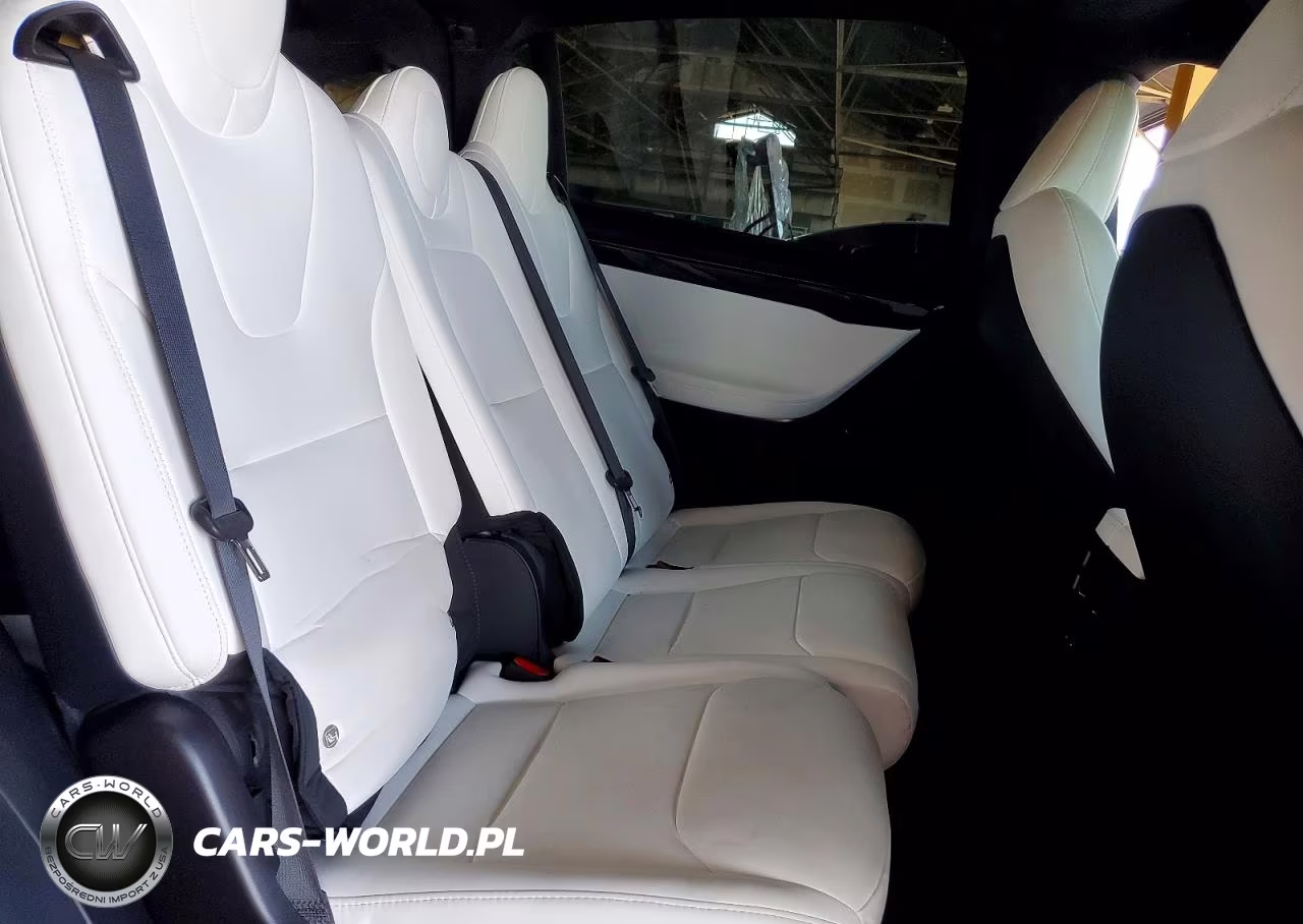 2020 Tesla Model X VIN:5YJXCAE2XLF285091 - 11