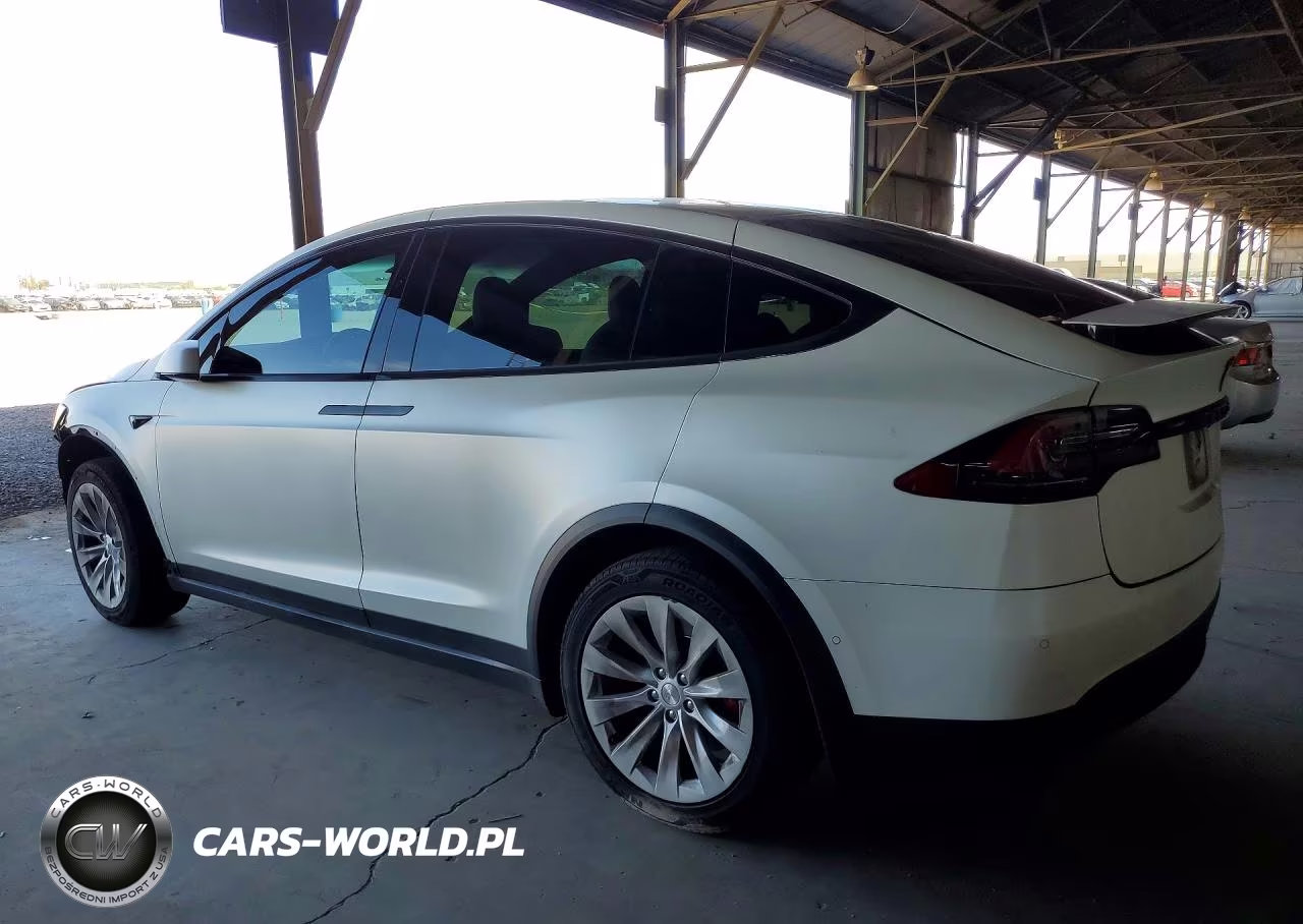 2020 Tesla Model X VIN:5YJXCAE2XLF285091 - 2