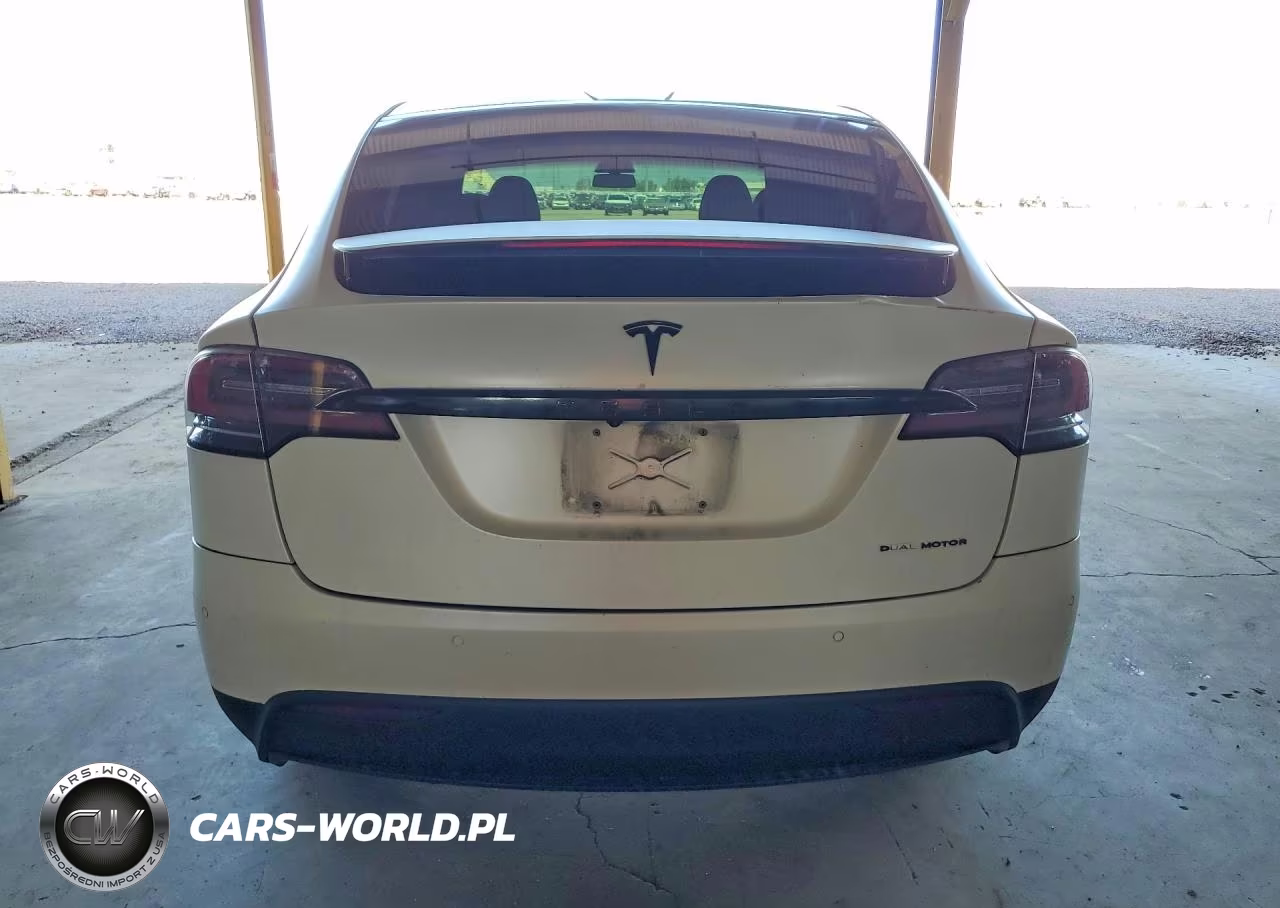 2020 Tesla Model X VIN:5YJXCAE2XLF285091 - 6