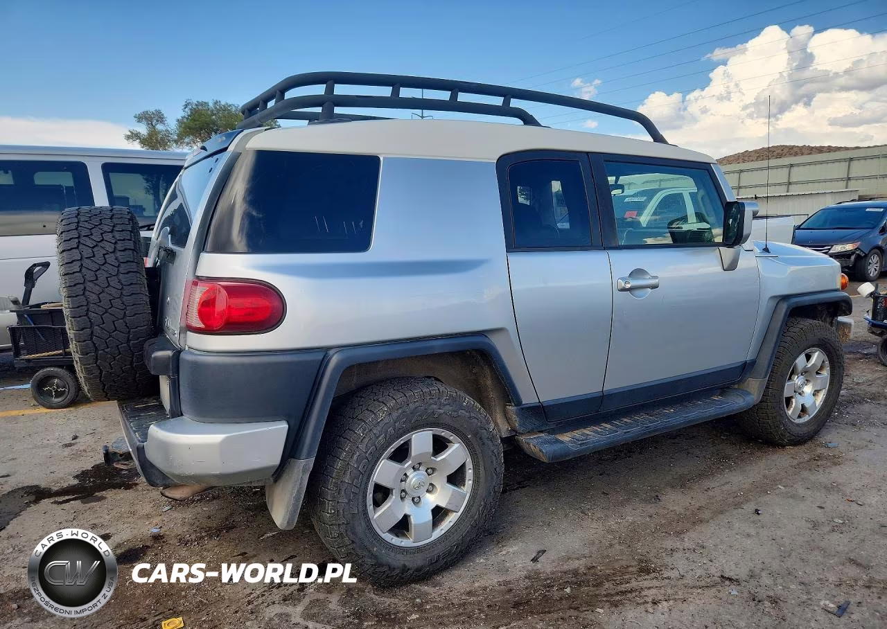 2007 Toyota Fj Cruiser Base VIN:JTEBU11F670080769 - 3