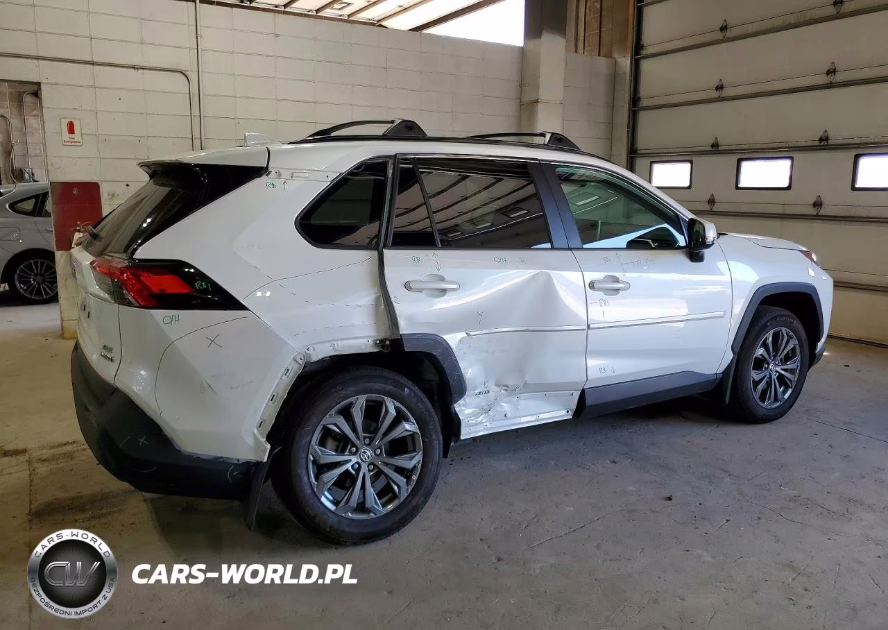 2024 Toyota Rav4 Xle Premium VIN:4T3B6RFV1RU158399 - 3