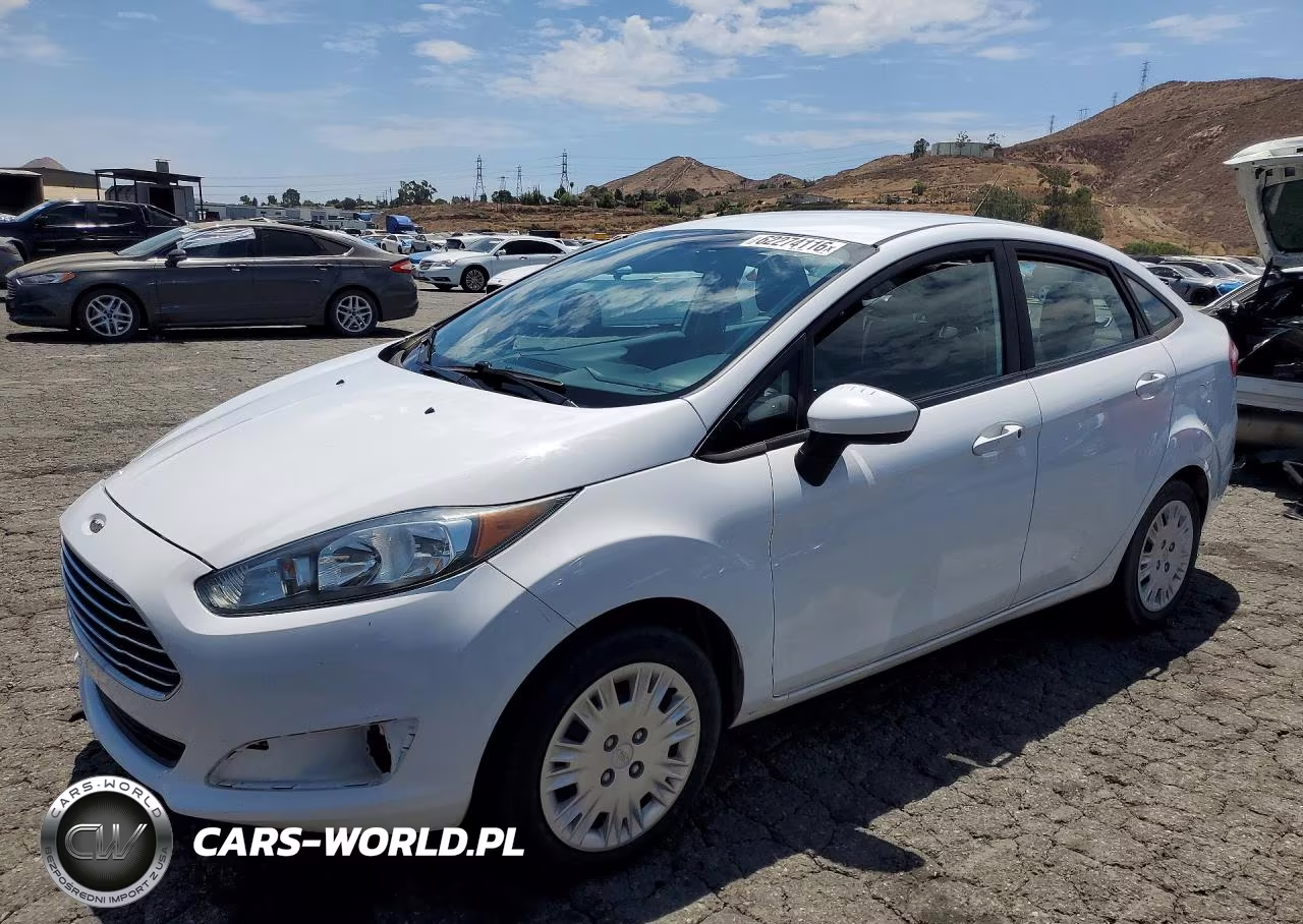 2016 Ford Fiesta S – zdjęcie 1 z 12