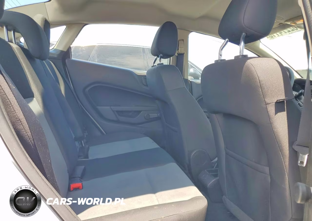 2016 Ford Fiesta S VIN:3FADP4AJ5GM120028 - 10