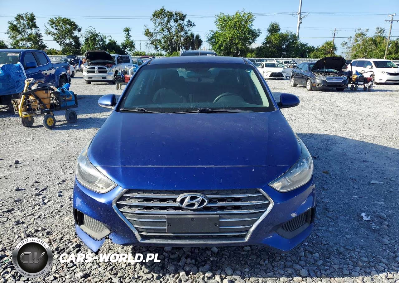 2019 Hyundai Accent Se VIN:3KPC24A33KE072165 - 5