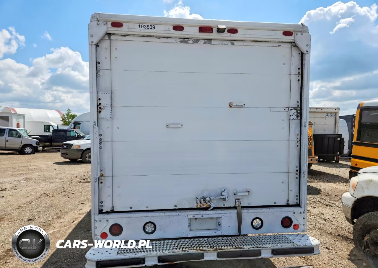 2011 Ford F59 Delivery Truck VIN:1F66F5KY2B0A10740 - 6