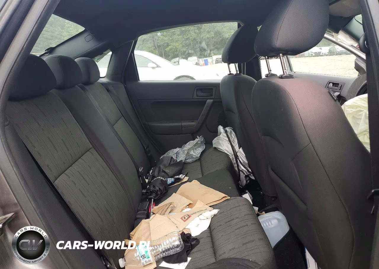 2010 Ford Focus Se VIN:1FAHP3FN2AW149033 - 10