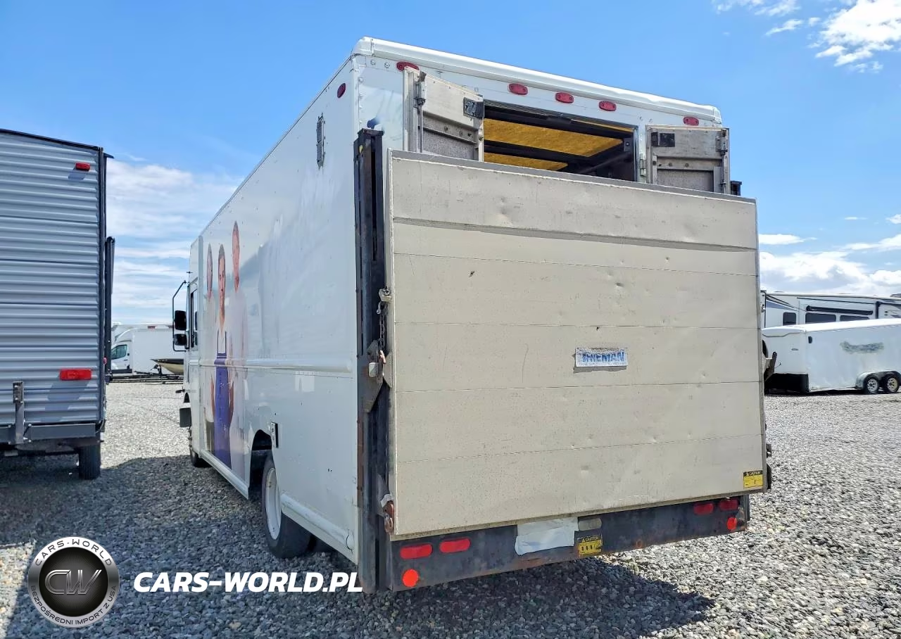 2008 Freightliner Chassis M - Delivery Truck VIN:4UZAAPDU48CAA9084 - 2