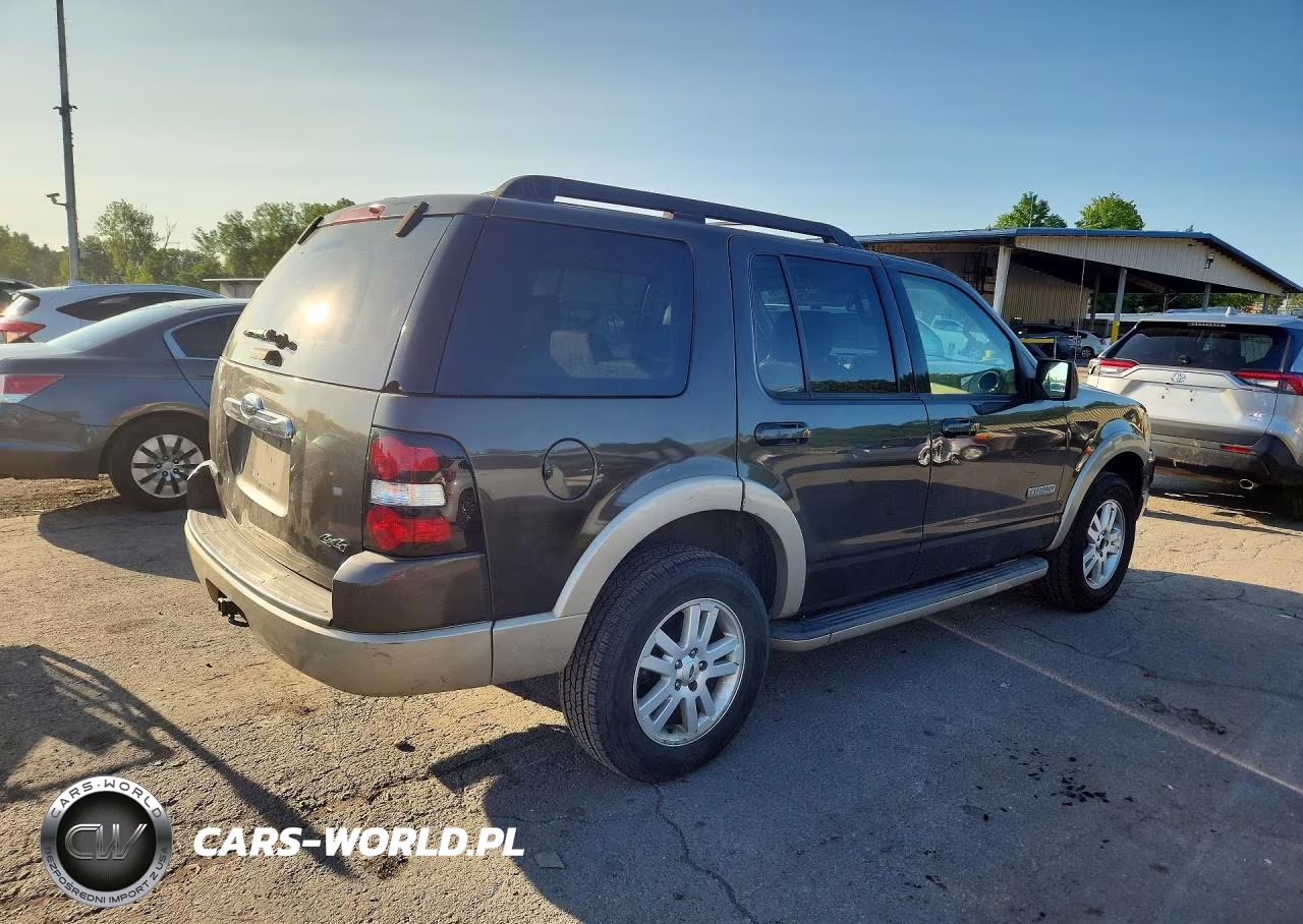 2008 Ford Explorer Eddie Bauer VIN:1FMEU74E88UB33095 - 3