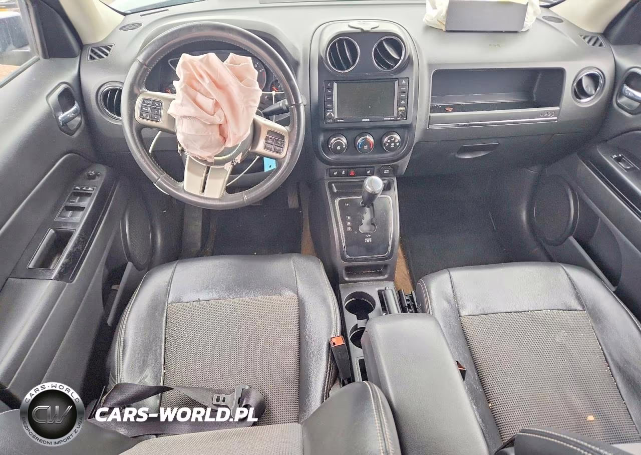 2013 Jeep Patriot Latitude VIN:1C4NJPFB4DD255284 - 8