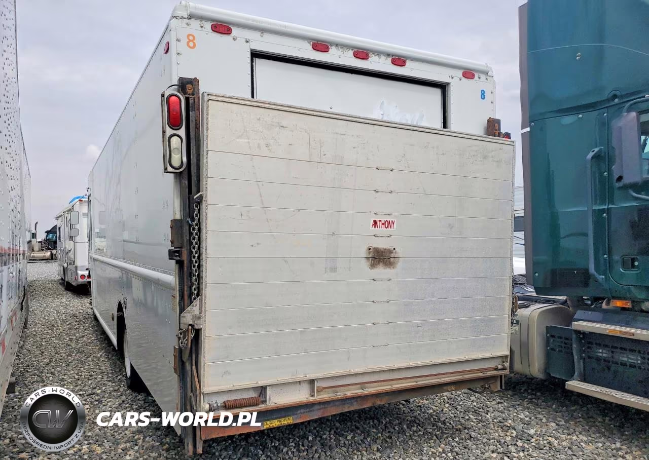 2008 Freightliner Mt45 Chassis Delivery Truck VIN:4UZAANDU78CAJ2733 - 2