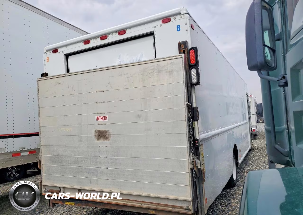 2008 Freightliner Mt45 Chassis Delivery Truck VIN:4UZAANDU78CAJ2733 - 3