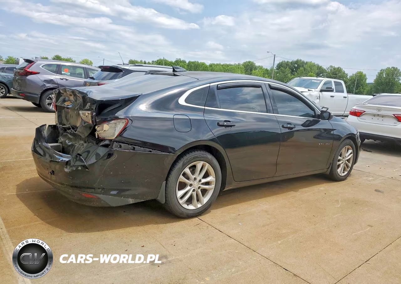 2017 Chevrolet Malibu Lt VIN:1G1ZE5ST3HF226872 - 3