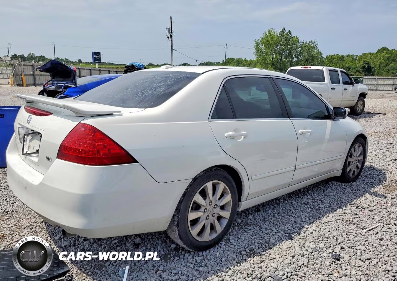2007 Honda Accord Sedan VIN:1HGCM66587A100683 - 3