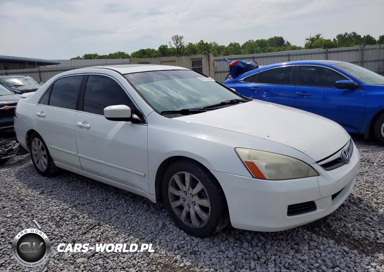 2007 Honda Accord Sedan VIN:1HGCM66587A100683 - 4