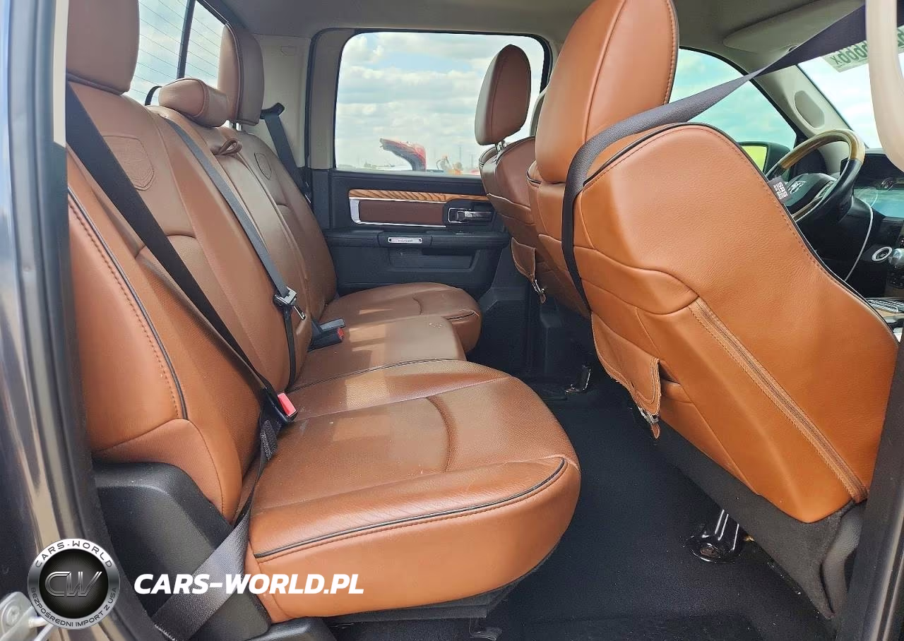 2018 Ram 1500 Longhorn VIN:1C6RR7PM3JS298555 - 10
