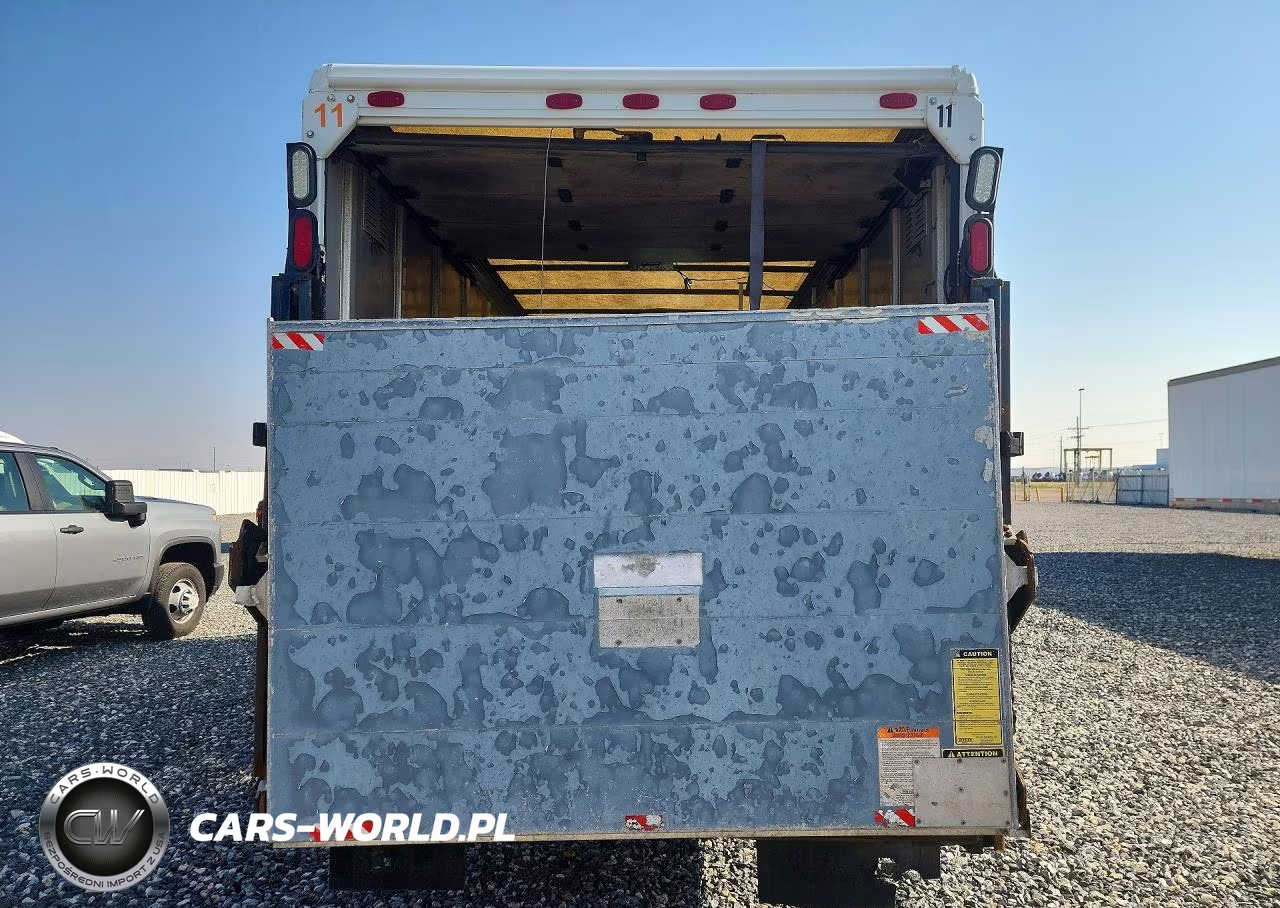 2006 Freightliner Chassis M - Delivery Truck VIN:4UZAAPDH06CV12385 - 6