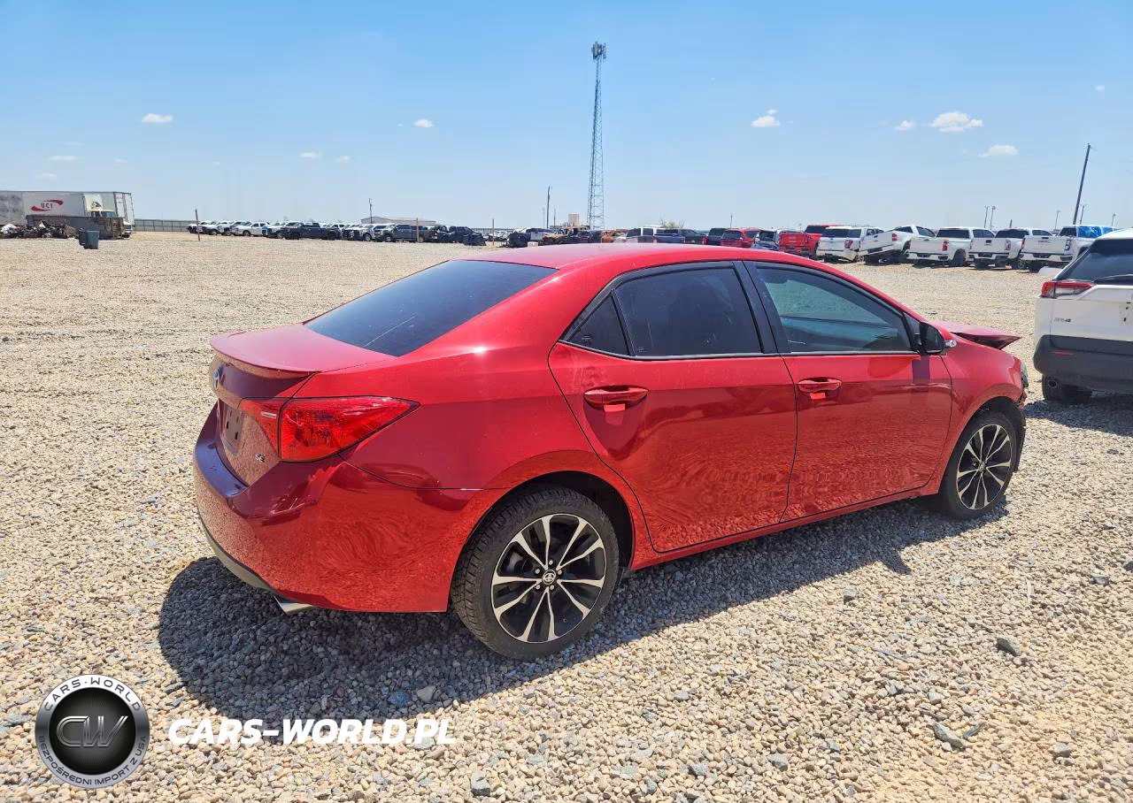 2018 Toyota Corolla Se VIN:5YFBURHE2JP774825 - 3