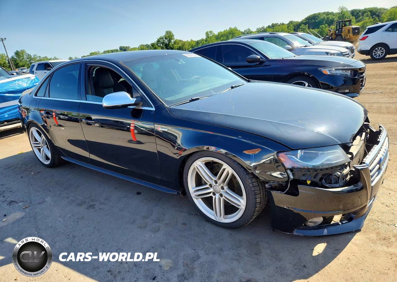 2011 Audi S4 Prestige VIN:WAUKGAFL4BA158301 - 4