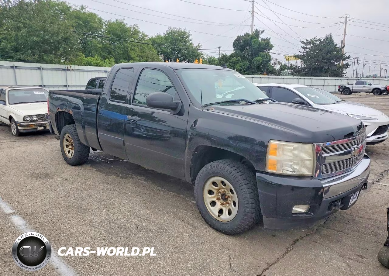 2007 Chevrolet Silverado K1500 VIN:2GCEK19J571695804 - 4