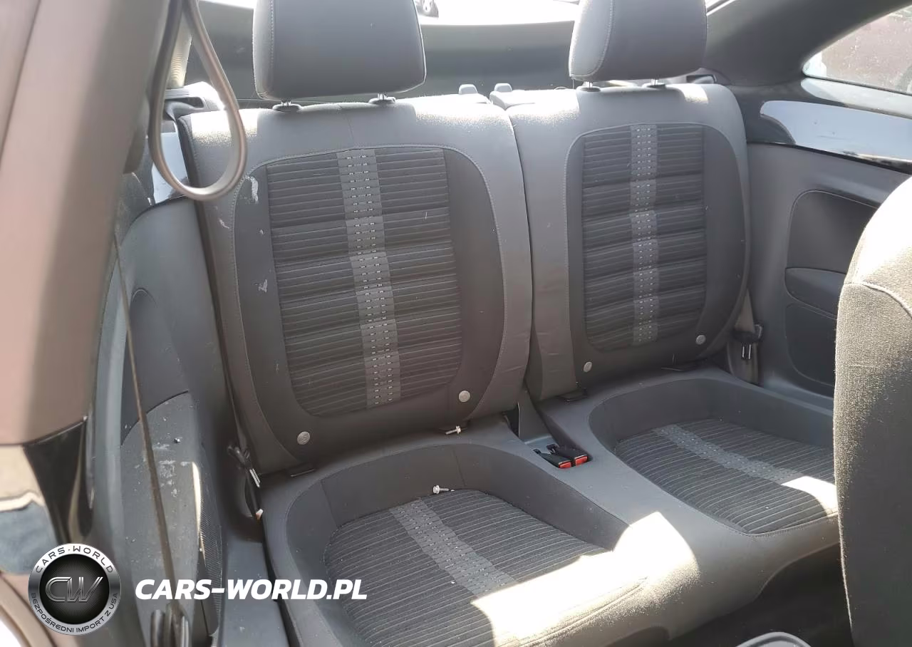 2012 Volkswagen Beetle Turbo VIN:3VW4A7AT0CM622404 - 10