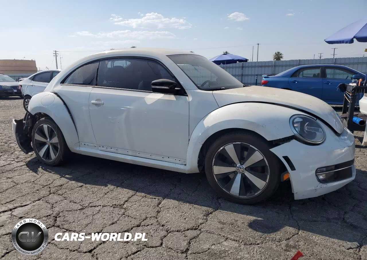 2012 Volkswagen Beetle Turbo VIN:3VW4A7AT0CM622404 - 4
