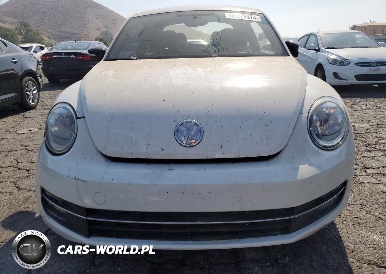 2012 Volkswagen Beetle Turbo VIN:3VW4A7AT0CM622404 - 5
