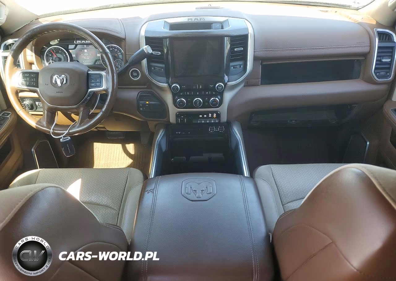 2019 Ram 2500 Laramie VIN:3C6UR5FL8KG573448 - 8