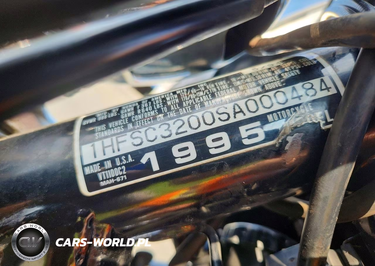 1995 Honda Vt1100 C2 VIN:1HFSC3200SA000484 - 9