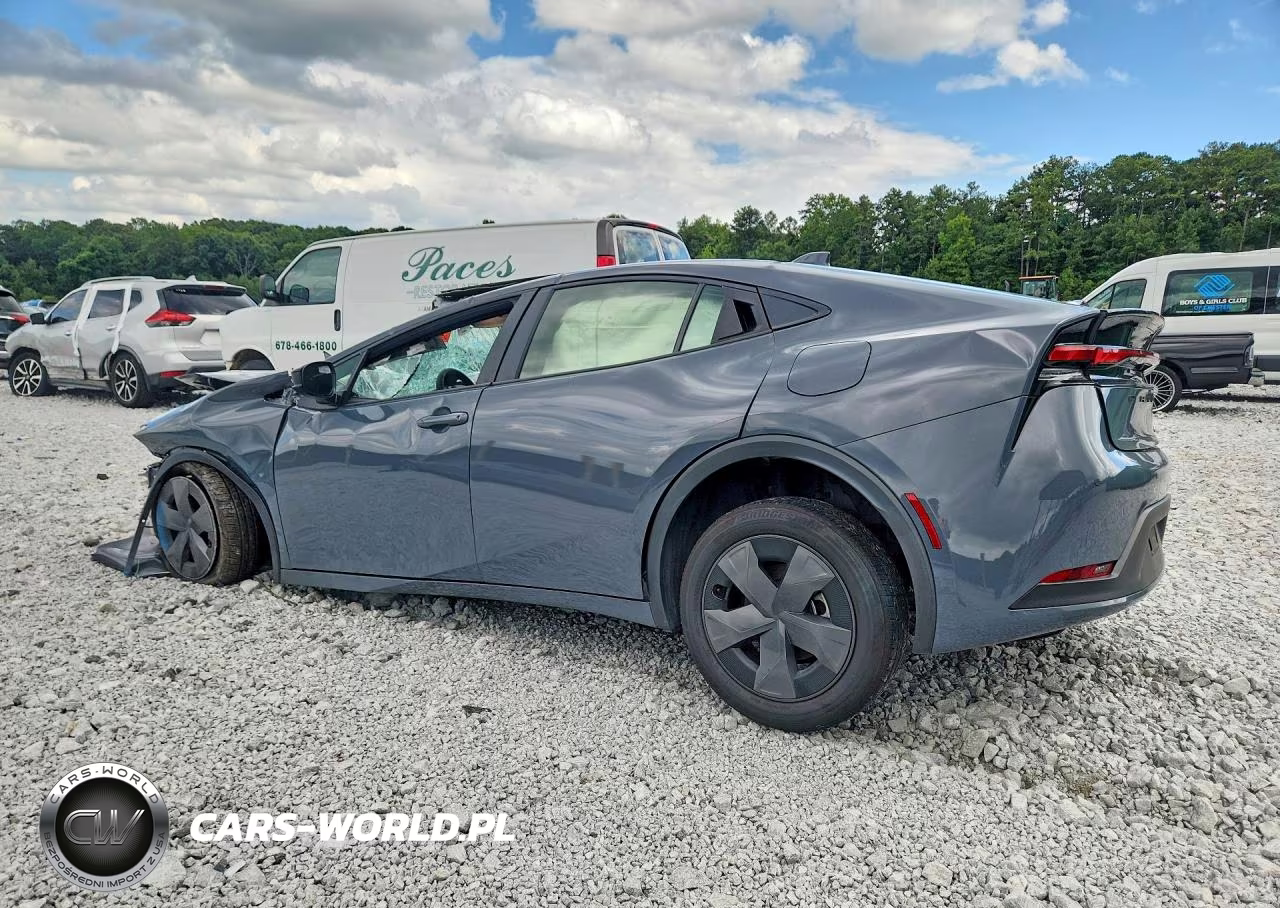 2025 Toyota Prius Le VIN:JTDACAAUXS3064079 - 2