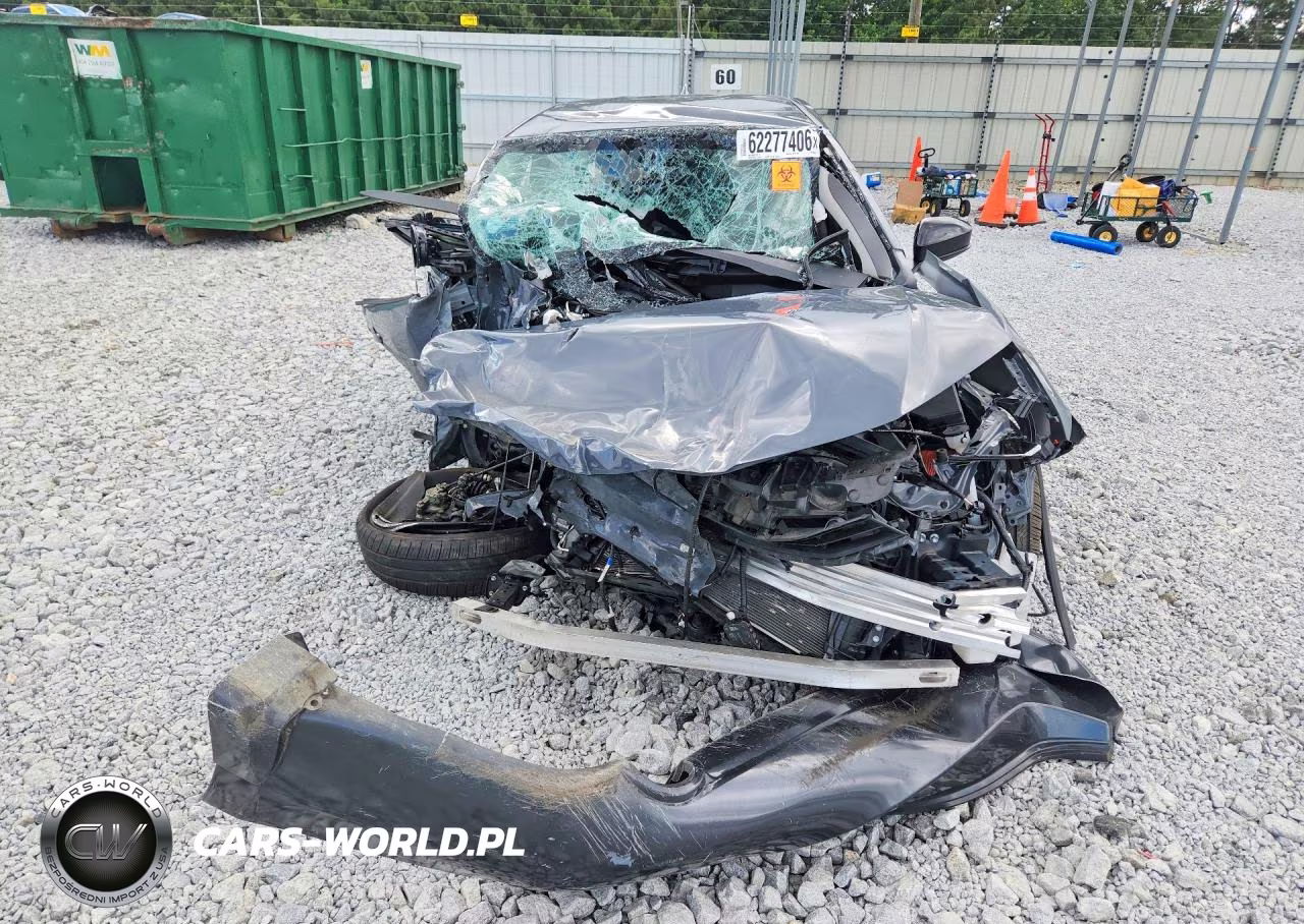 2025 Toyota Prius Le VIN:JTDACAAUXS3064079 - 5