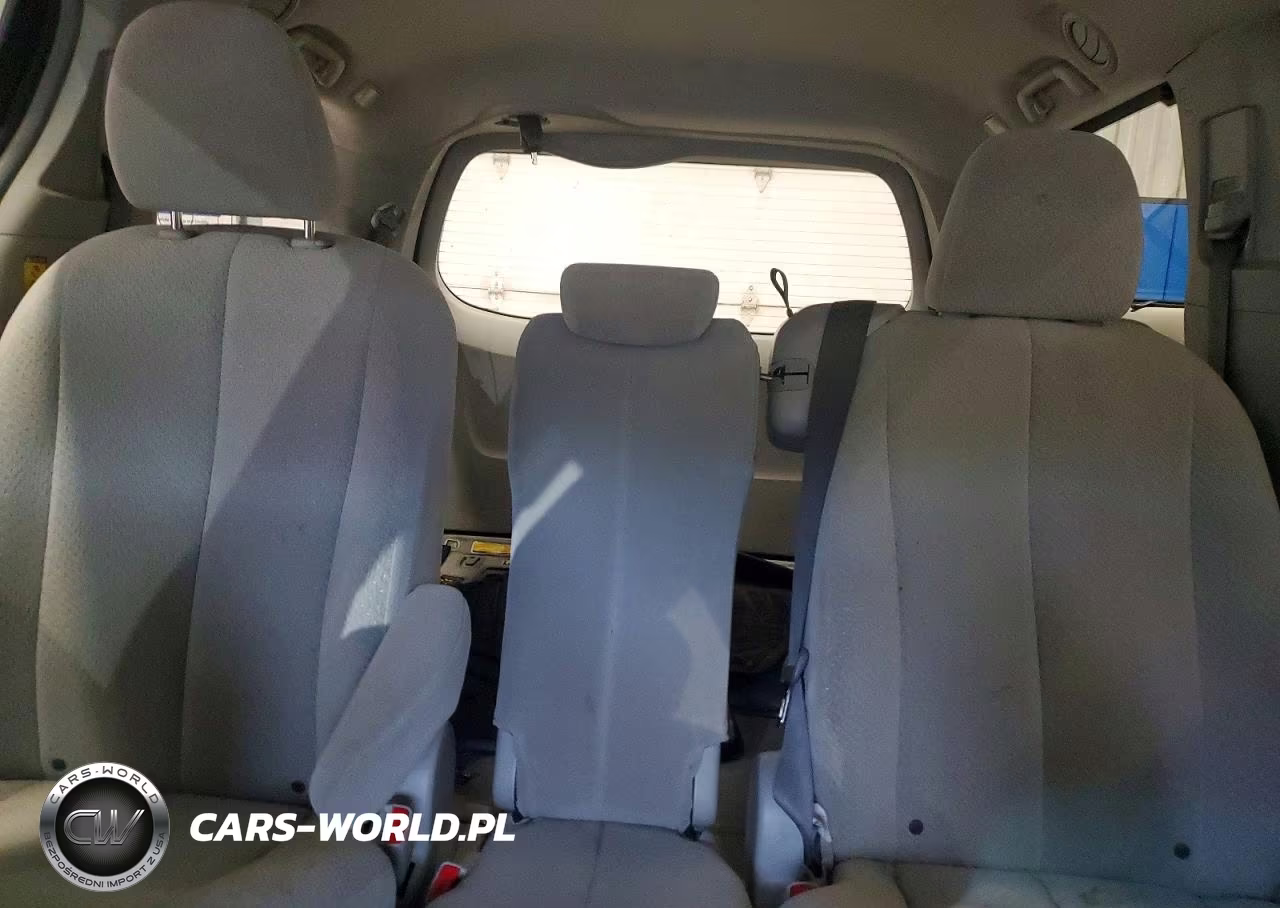 2011 Toyota Sienna Le VIN:5TDKK3DC4BS027386 - 10