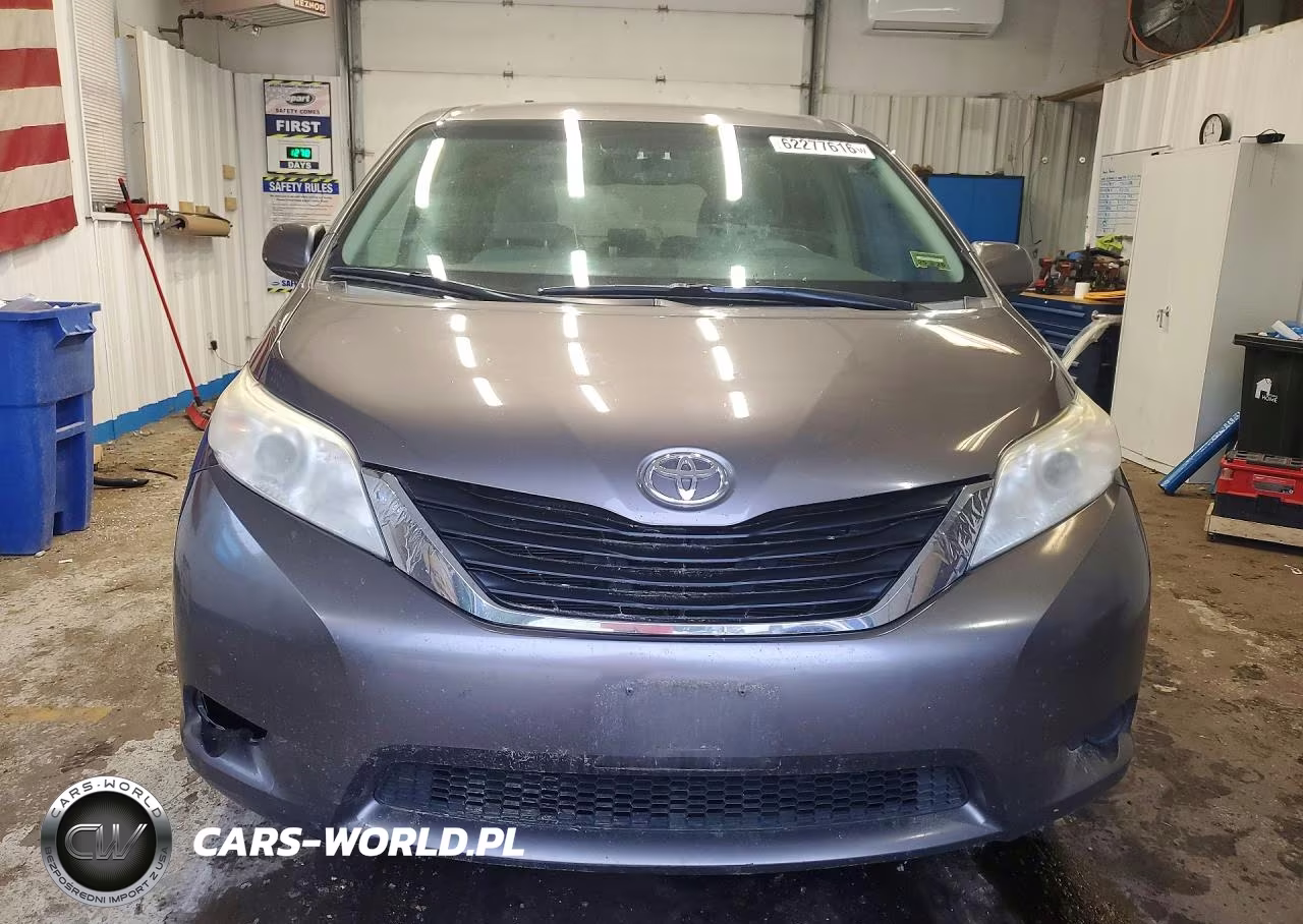 2011 Toyota Sienna Le VIN:5TDKK3DC4BS027386 - 5