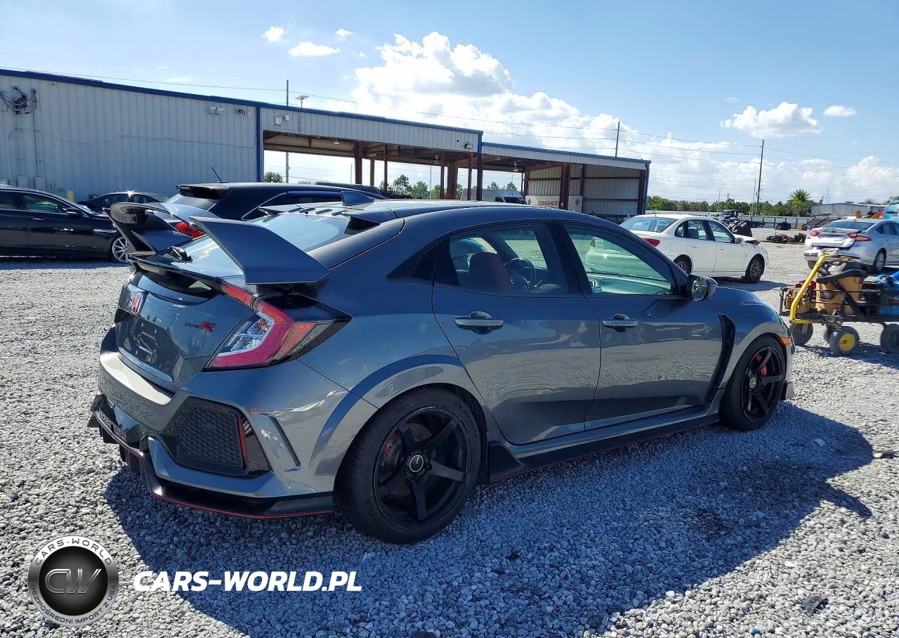 2019 Honda Civic Type-R Touring VIN:SHHFK8G74KU206592 - 3