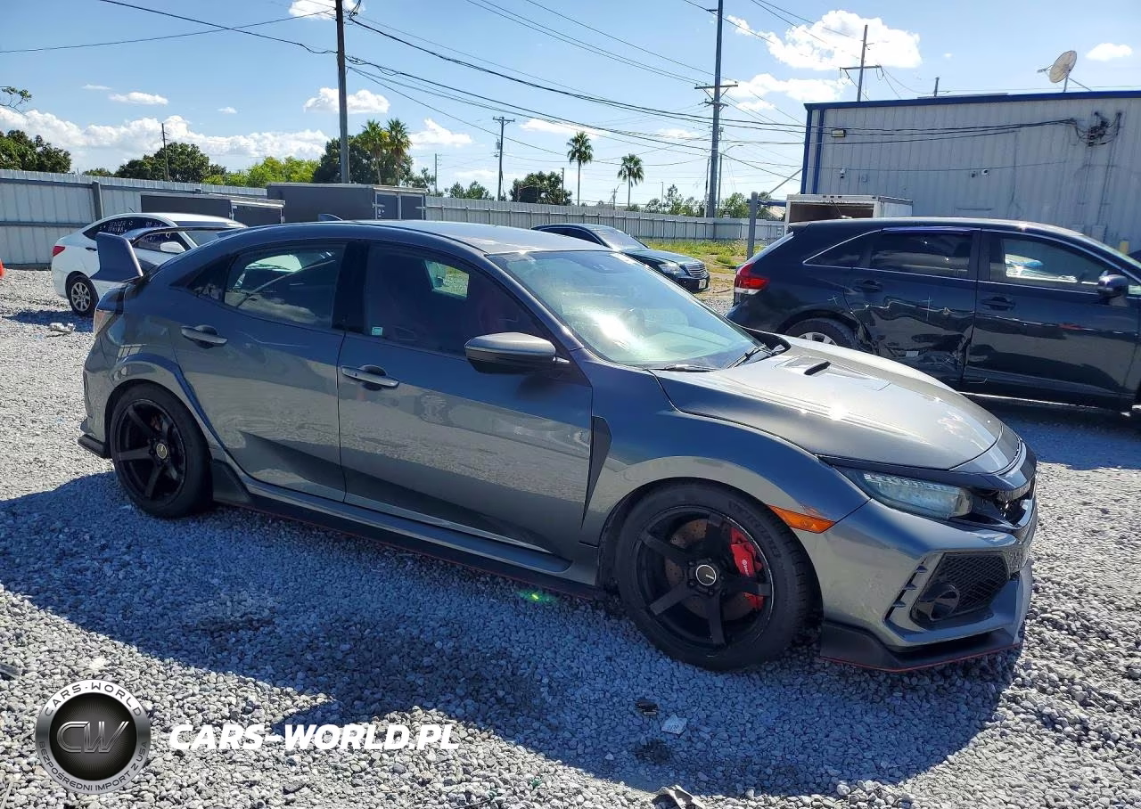 2019 Honda Civic Type-R Touring VIN:SHHFK8G74KU206592 - 4