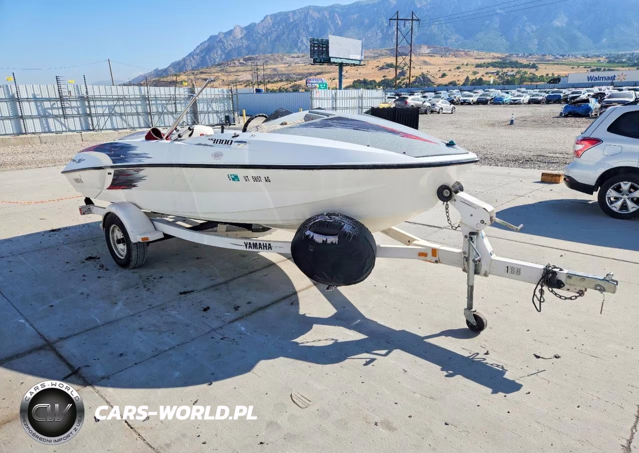 2000 Yamaha Boat Xr1800 - Boat