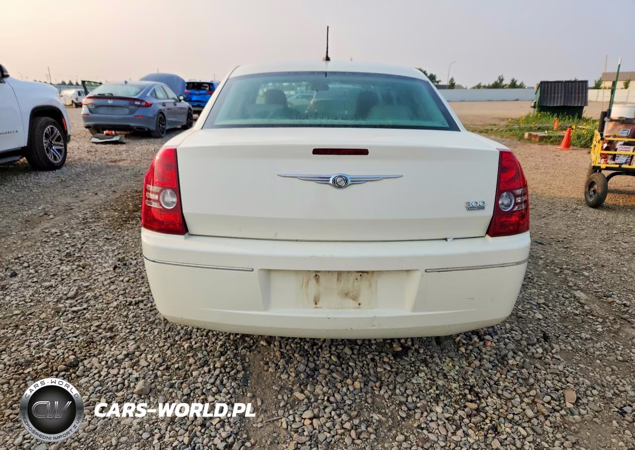 2008 Chrysler 300 Touring VIN:2C3KA53G68H131716 - 6